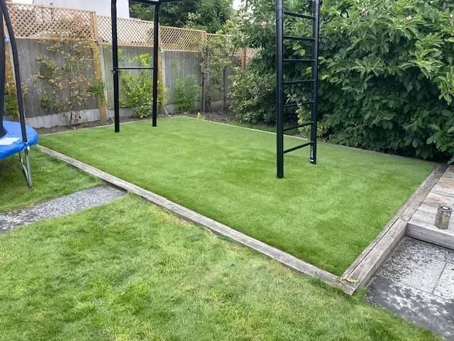 Artificial Grass Installation S18